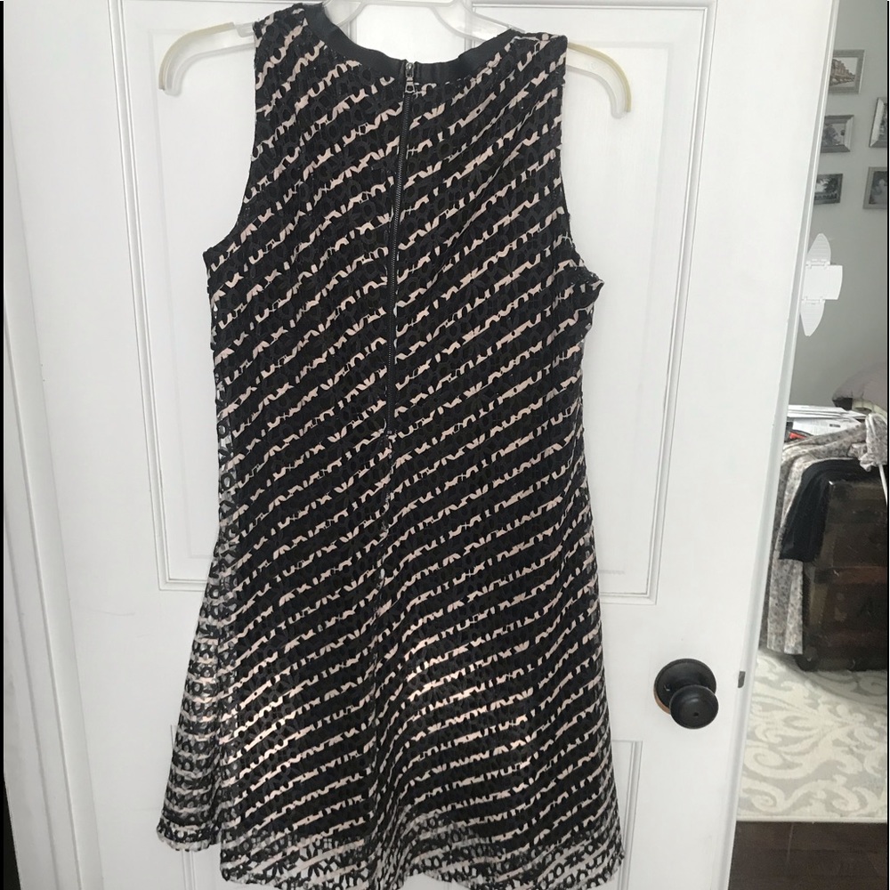 Dress - Picture 2 of 6
